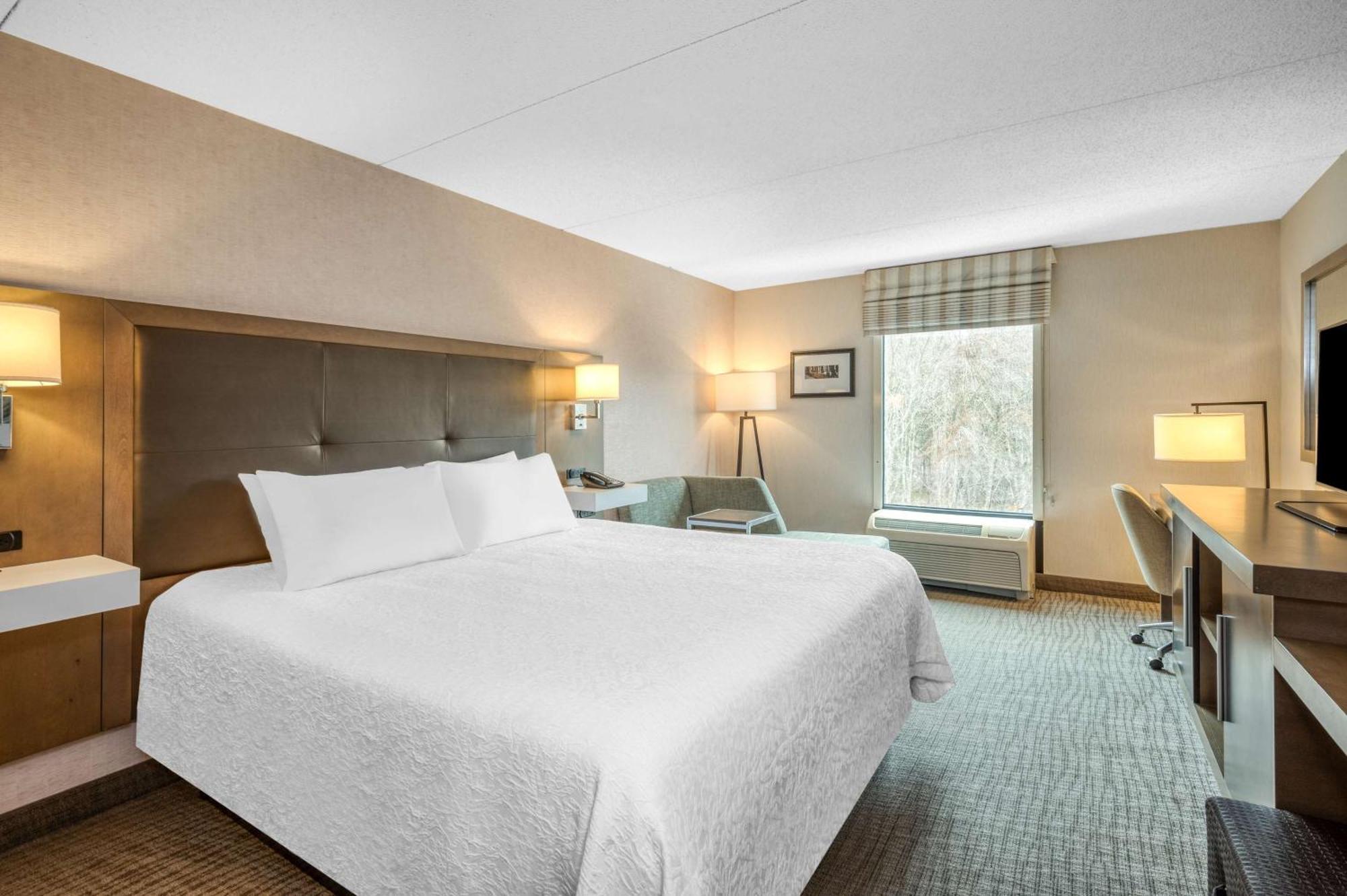 Hampton Inn Raynham-Taunton Extérieur photo