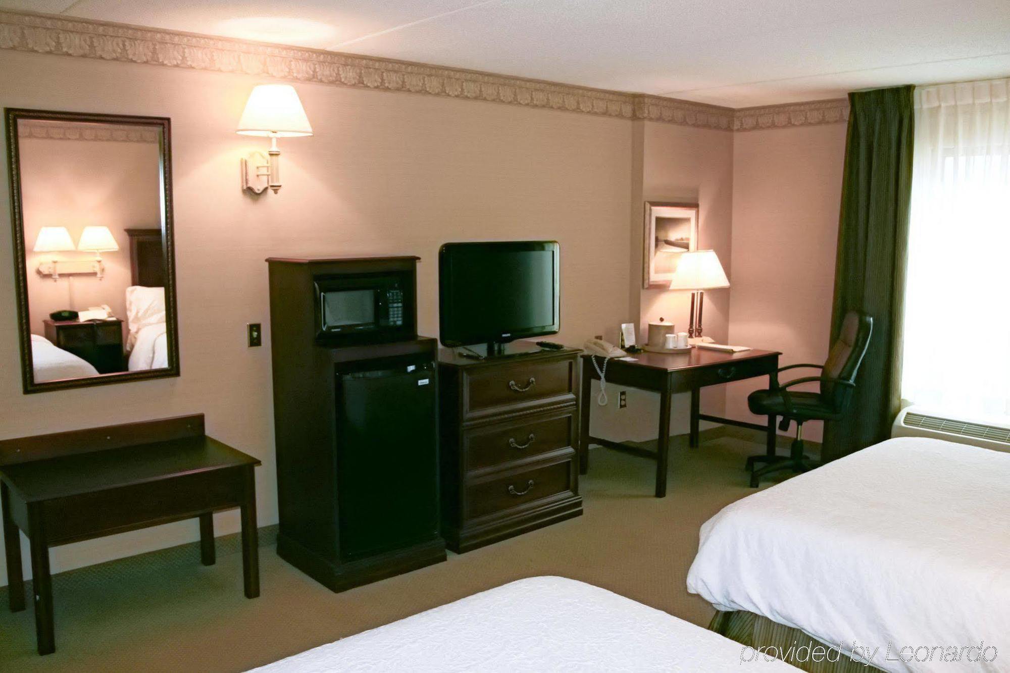 Hampton Inn Raynham-Taunton Extérieur photo